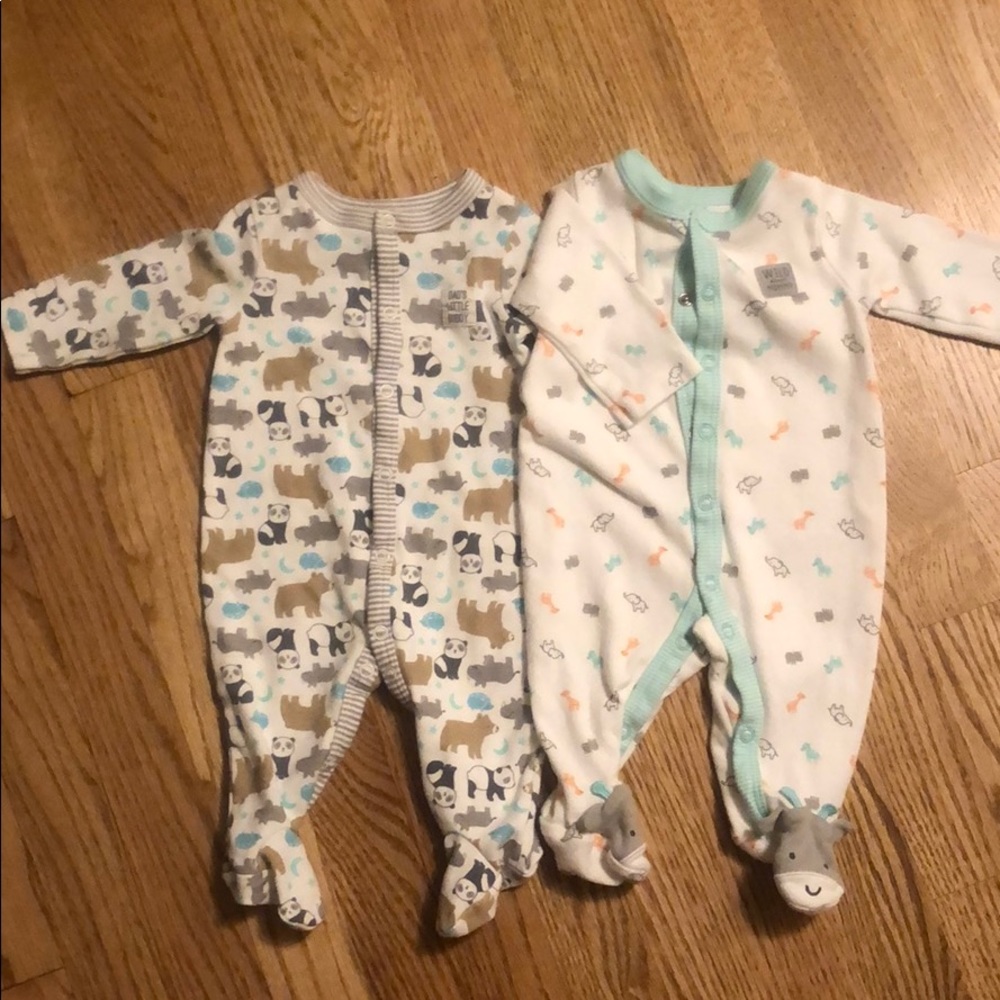 Set of footies